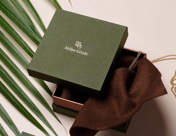 Luxury Clothing Boxes